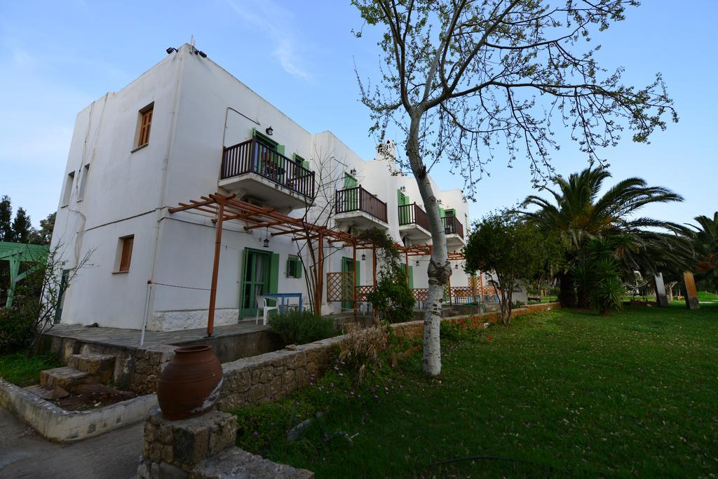 Pegasus Studios & Apartments Skyros Exterior foto