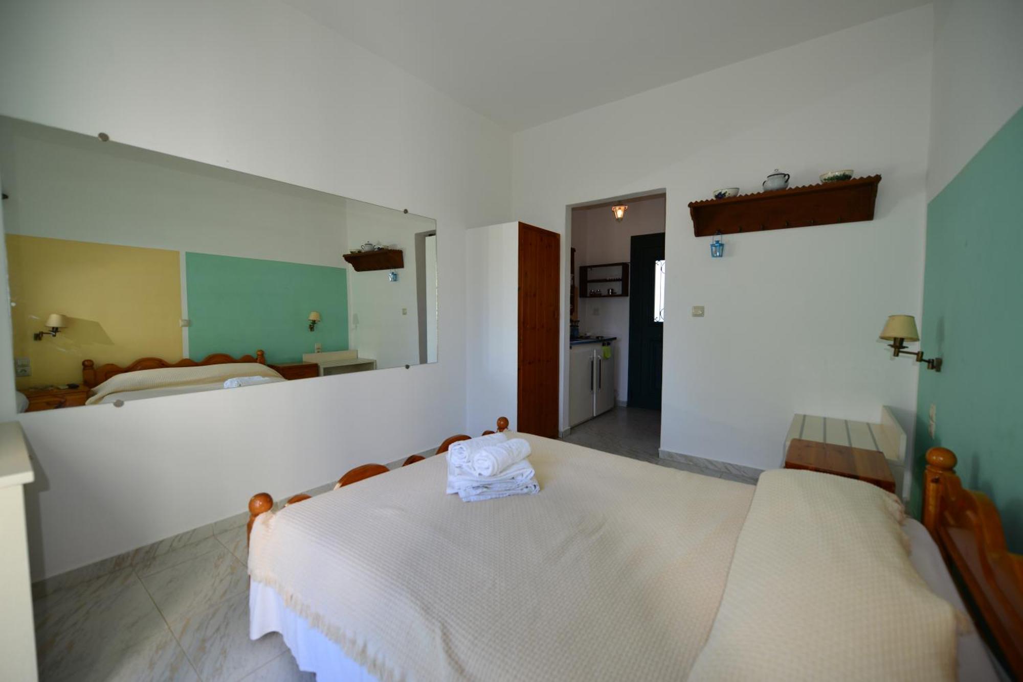 Pegasus Studios & Apartments Skyros Exterior foto