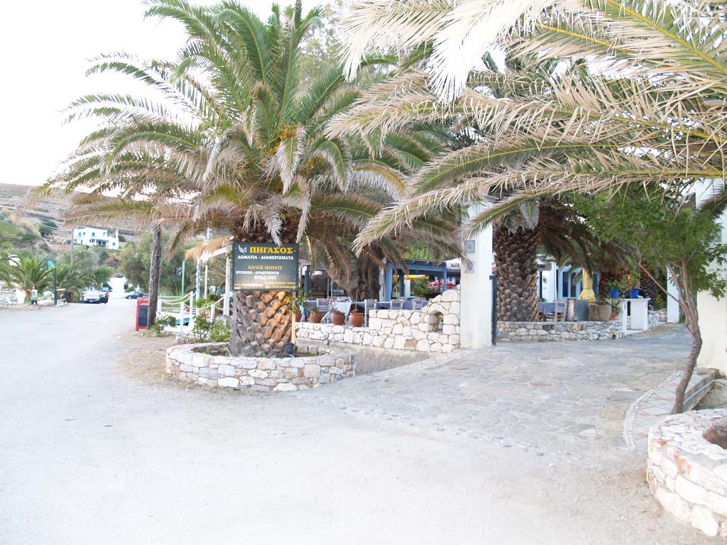 Pegasus Studios & Apartments Skyros Exterior foto