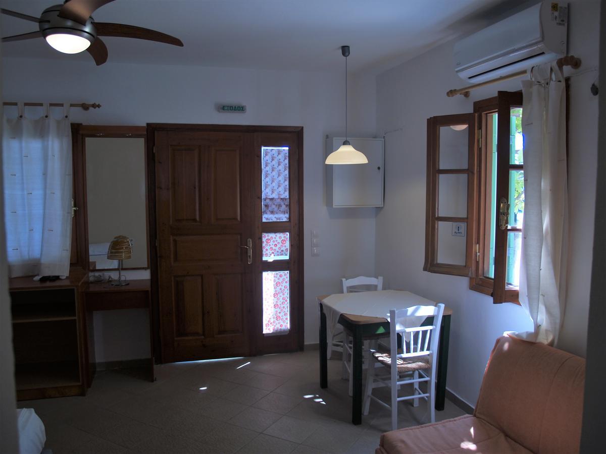 Pegasus Studios & Apartments Skyros Exterior foto